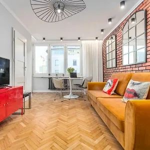 https://apartament-zielna-by-your-freedom.warsawhotelspoland.com
